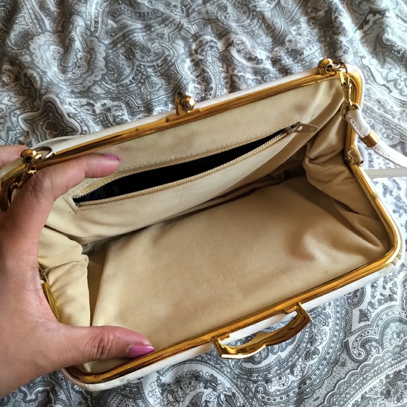 Vintage white leather purse - Picture 5 of 5